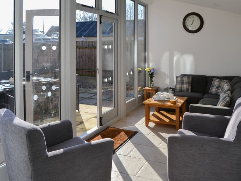 Sun room | Riverside - Norfolk Riverside Cottages, Stalham