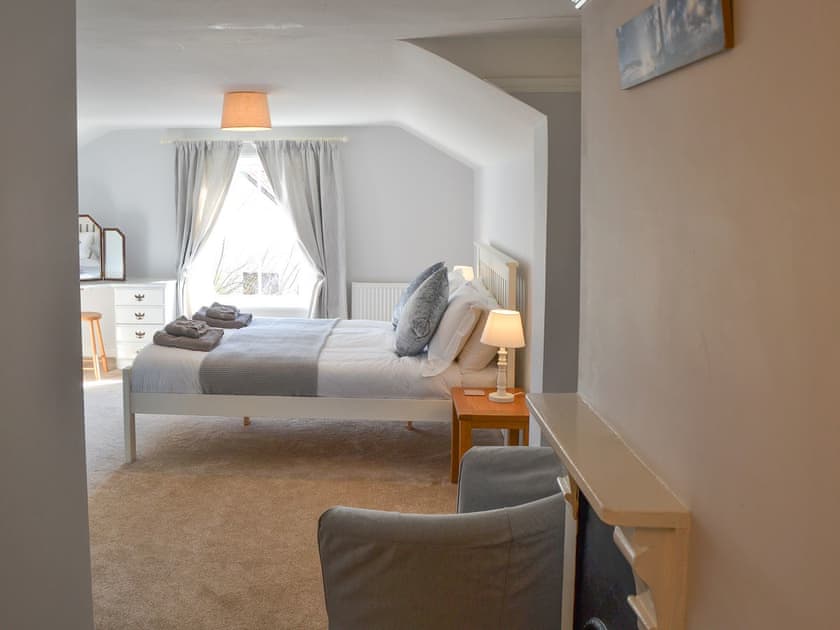 Double bedroom | Riverside - Norfolk Riverside Cottages, Stalham