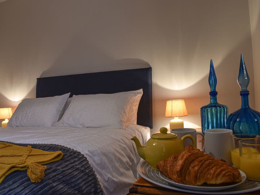 Double bedroom | Osborne Cottage, Whitby