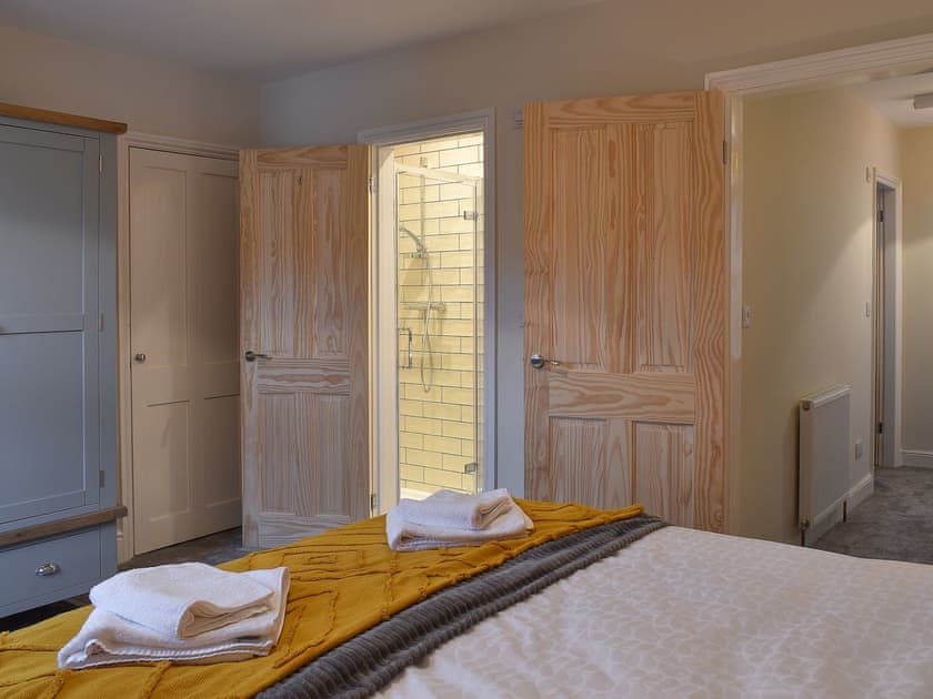 Double bedroom | Osborne Cottage, Whitby
