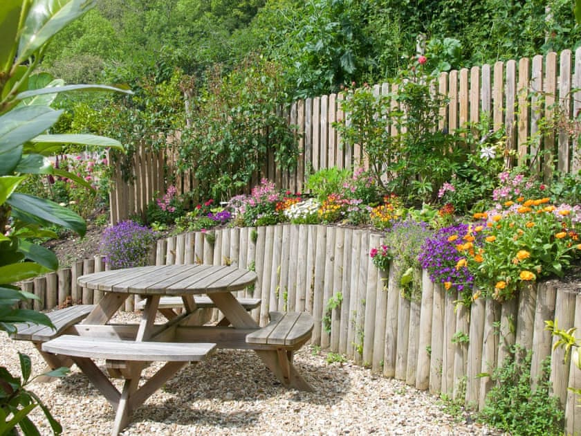 Additional garden seating area | Grapevine, Branscombe