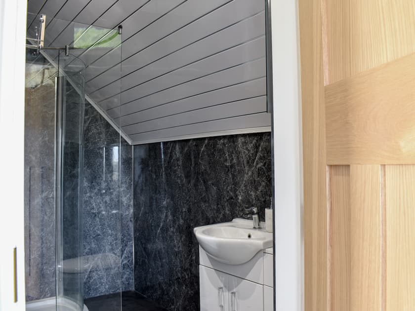 Shower room | Loanmhor, West Bennan, near Shannochie