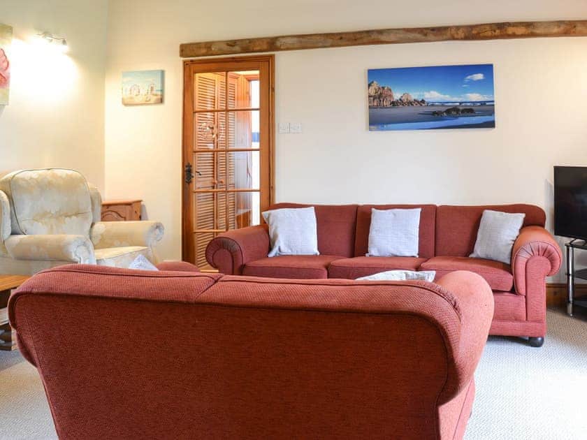 Cosy and comfortable open-plan living space | Warren Cottage - Stowford Lodge Holiday Cottages, Langtree, near Great Torrington