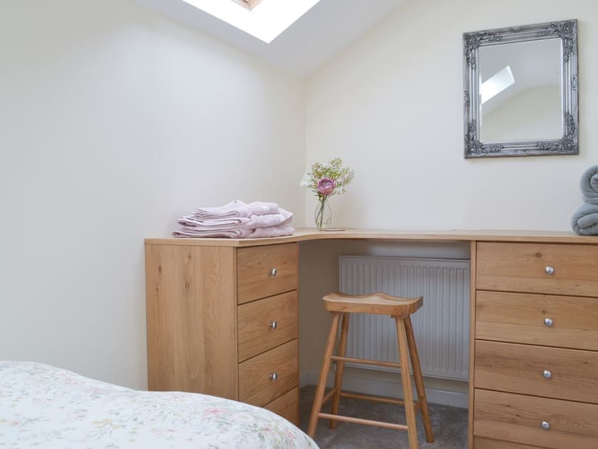 Pretty dressing area in the twin bedroom | Driftwood, Port Isaac