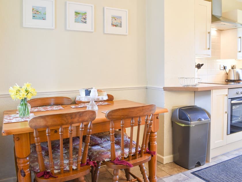 Kitchen/diner | Holly - Trecan Farm Cottages, Lanreath, near Looe
