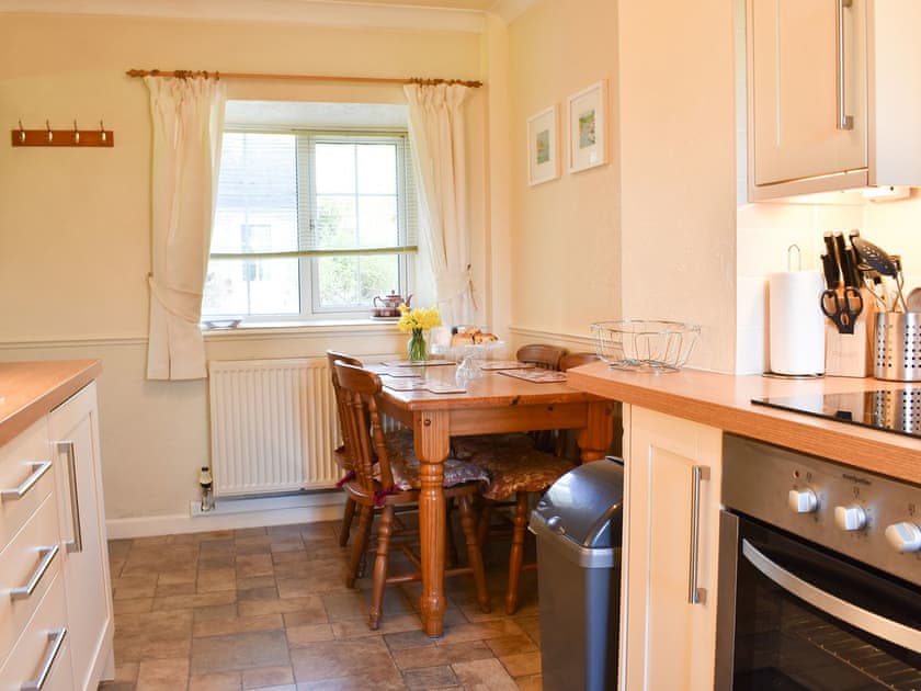 Kitchen/diner | Holly - Trecan Farm Cottages, Lanreath, near Looe