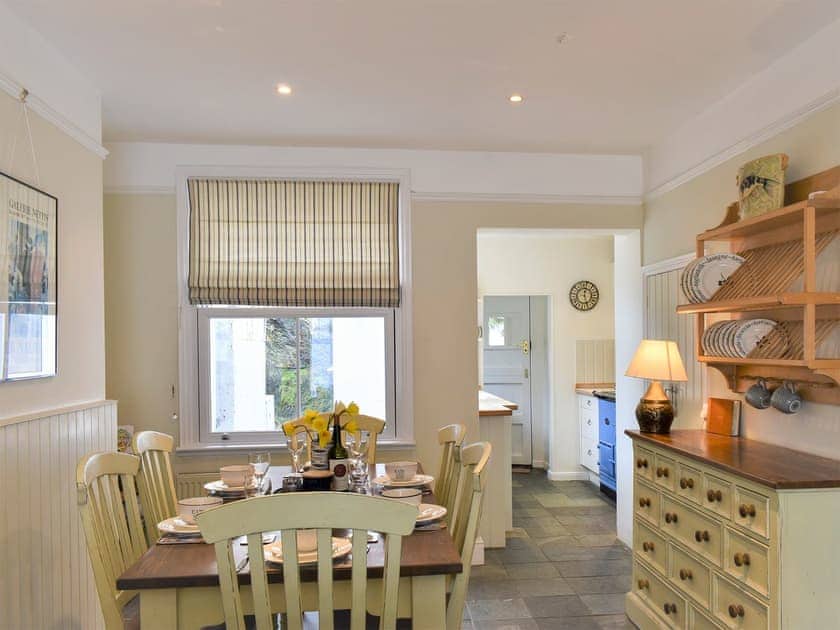 Living room/dining room | Sea Star Cottage, Fowey
