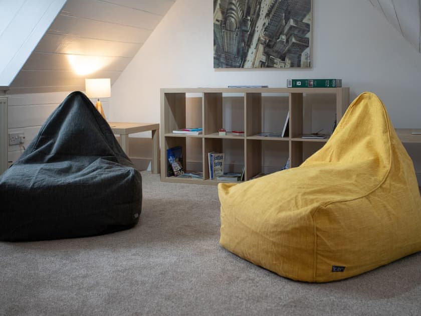 Snug area on first floor | Balloan Farm Cottage, Lairg