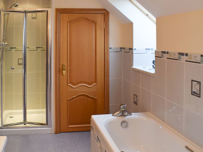 En-suite | Beech Walk, Crail