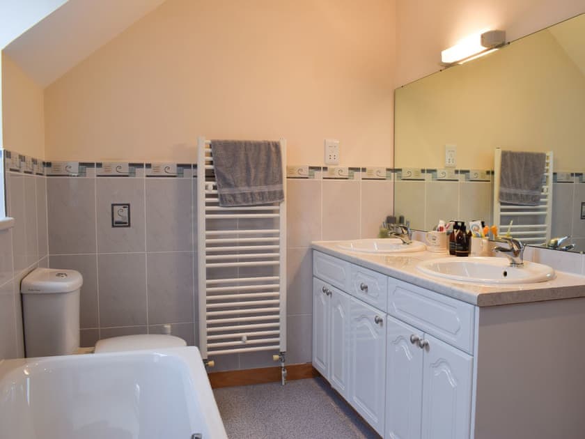 En-suite | Beech Walk, Crail