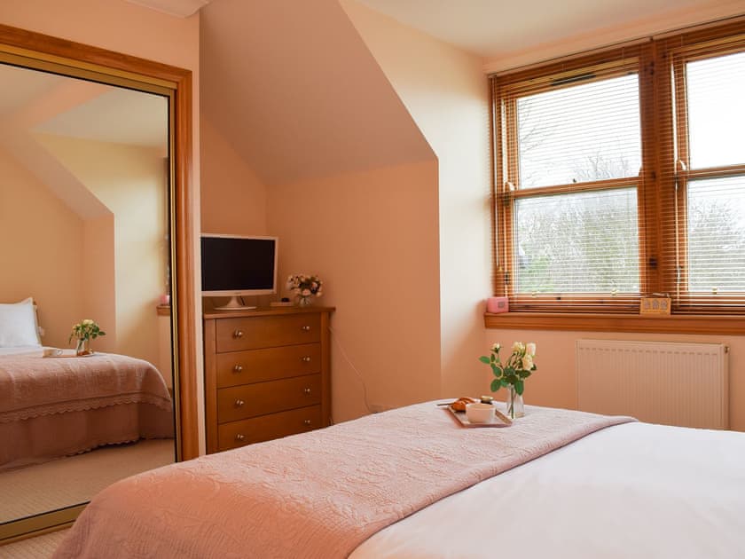 Double bedroom | Beech Walk, Crail
