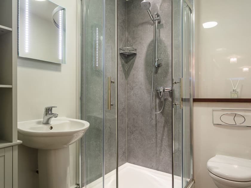 En-suite shower room | Fistral Waves - Ocean 1 Apartments, Newquay