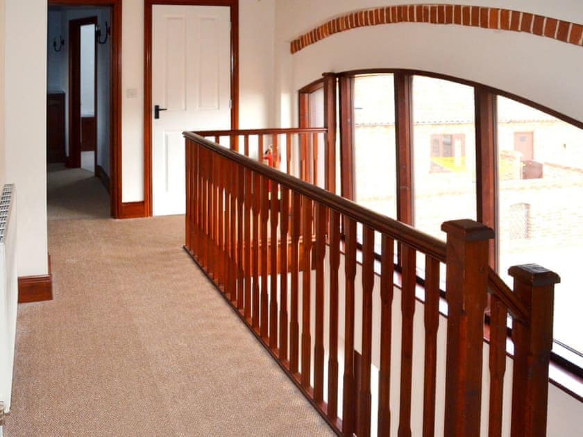 Light and airy landing | Kingfisher Barn - Piggyback Barns, Sculthorpe, Fakenham