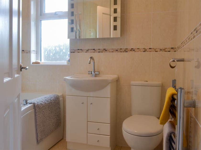 Bathroom | Seaview Cottage, Ellenabeich, near Oban