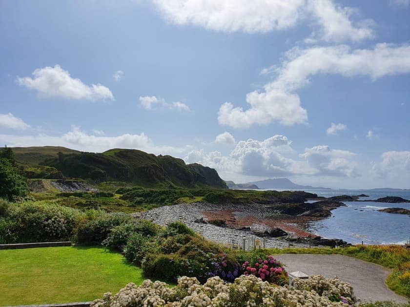 Charming sea views | Seaview Cottage, Ellenabeich, near Oban