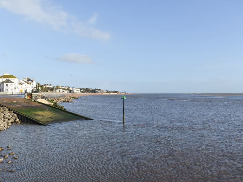 Surrounding area | Pierhead View, Exmouth