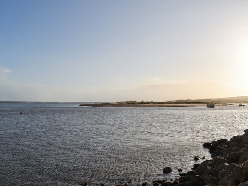 Surrounding area | Pierhead View, Exmouth