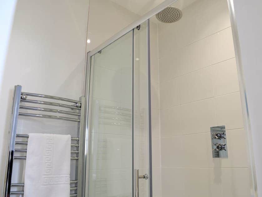 Shower room | Caerleon, Salcombe