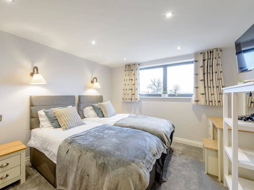 Comfy twin bedroom | Big Drift Barn - Fairchilds, Caldecott, near Uppingham