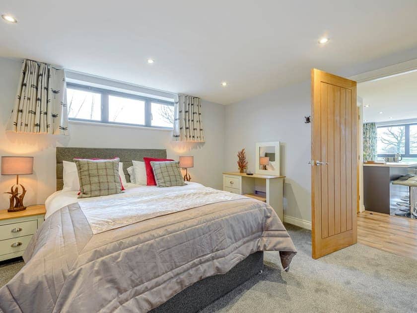 Sumptuous double bedroom | Fairchild’s Barn - Fairchilds, Caldecott, near Uppingham