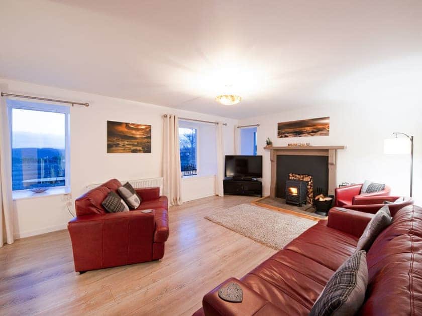 Wonderfully spacious living room | Dalvista Cottage, Loch Leurbost, near Stornoway, Isle of Lewis