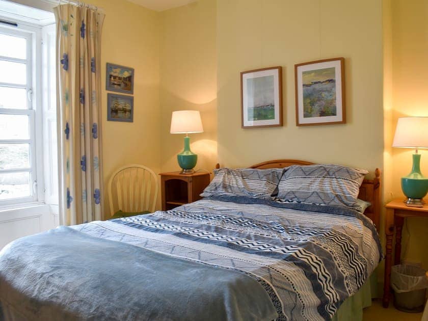 Tranquil double bedroom | St Abbs - Lighthouse Retreat - St Abbs Lighthouse Cottages, St Abbs Head