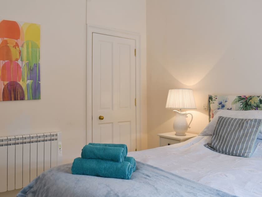 Peaceful double bedroom | St Abbs - Lightkeepers Cottage - St Abbs Lighthouse Cottages, St Abbs Head
