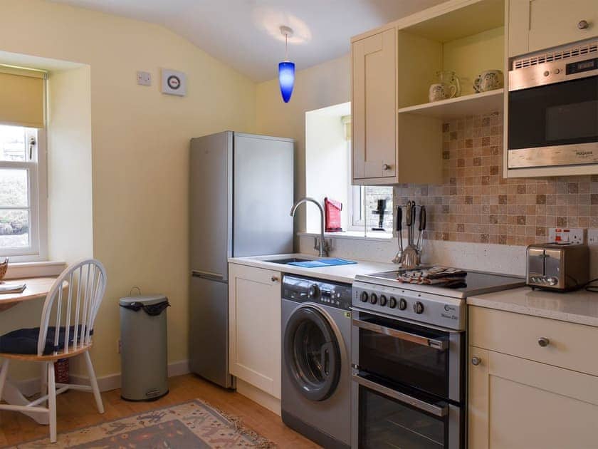 Kitchen/ dining area | St Abbs - Keepers Fold - St Abbs Lighthouse Cottages, St Abbs Head