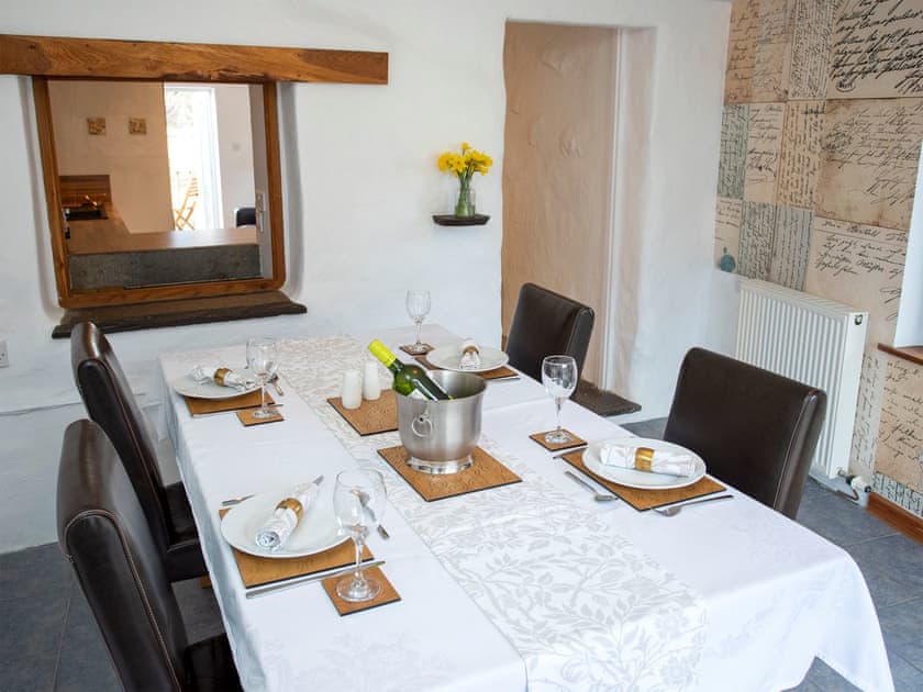 Dining room | Balloan Farm Cottage, Lairg