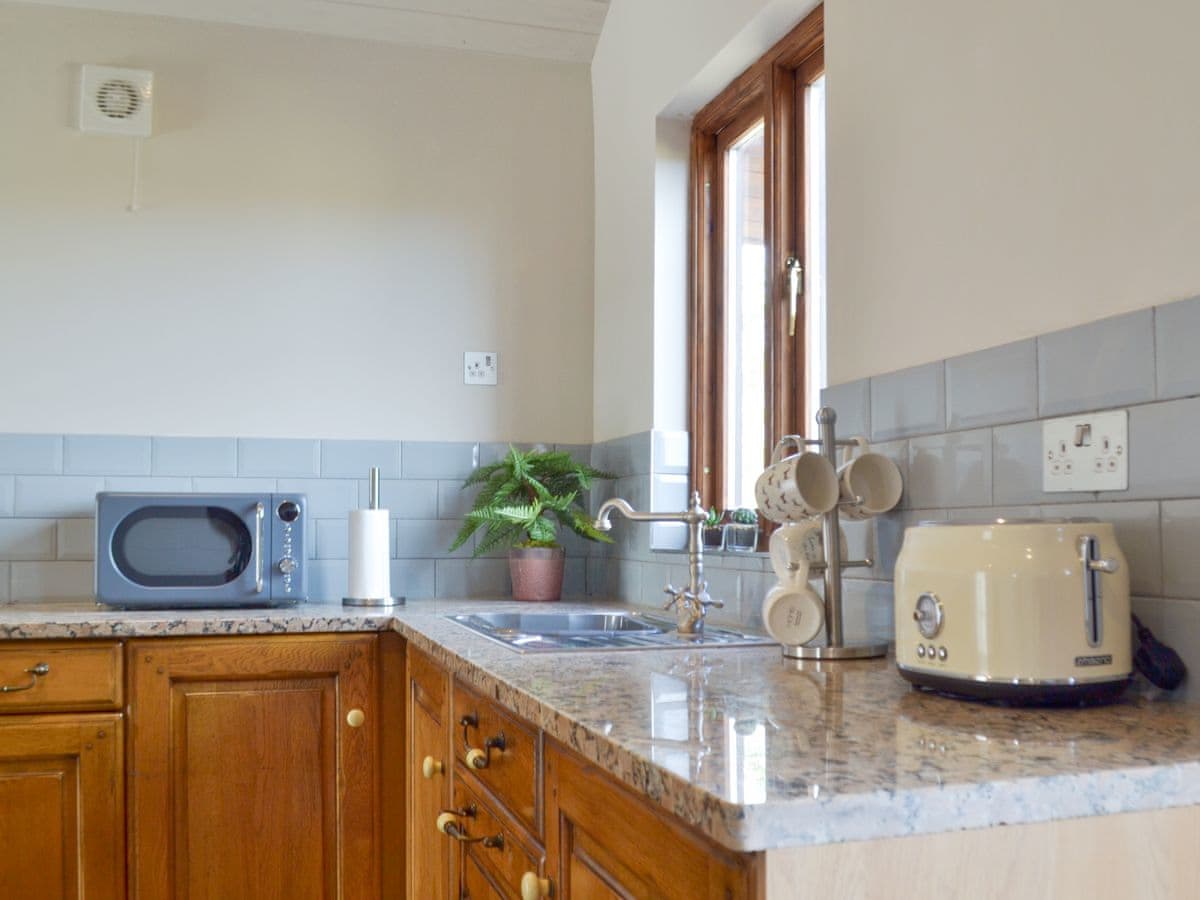 Fern Lodge - Holiday lodge in Central England - Image 4