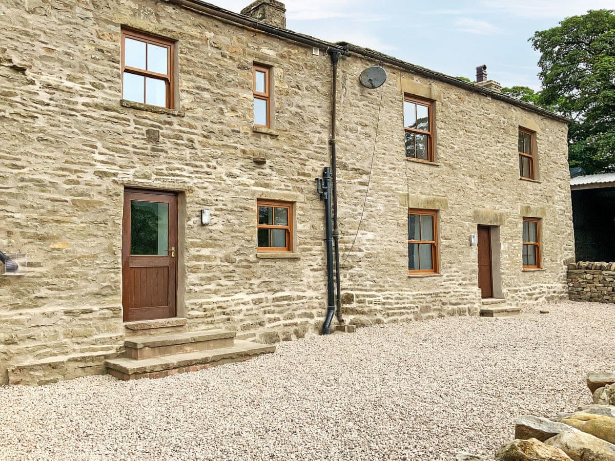 Aisgill Farm - Aisgill Farm Cottage