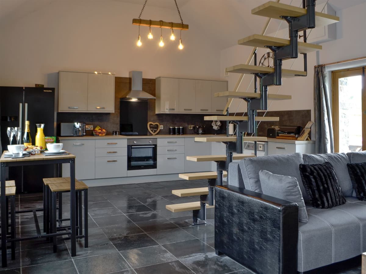Self-catering cottages in Tregaron and the Cambrian Mountains