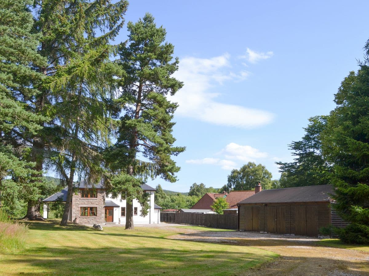 Battanropie Lodge - Image 1