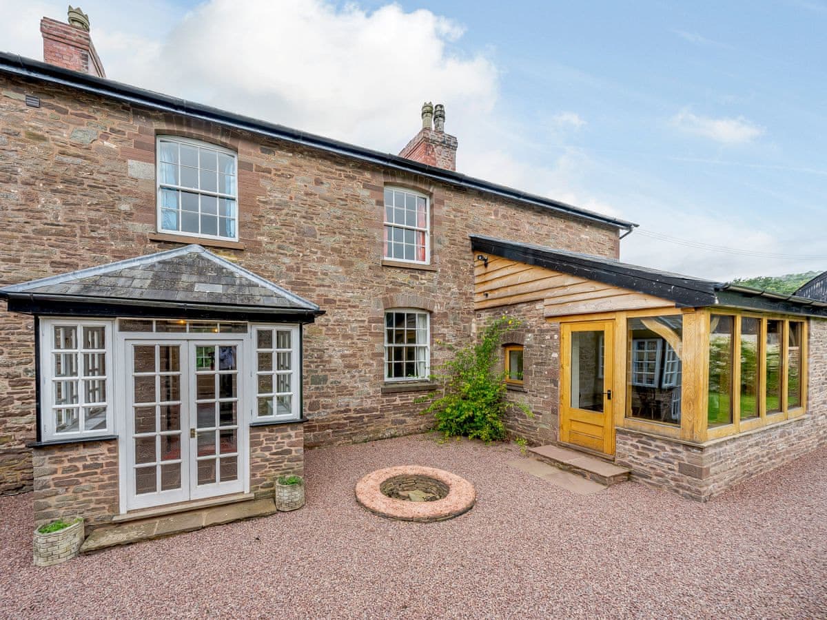 Self-catering cottages in Abergavenny