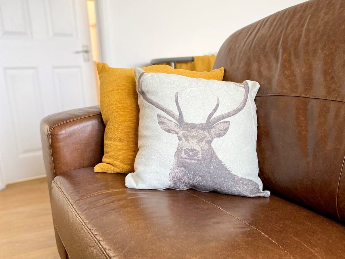 Weaver's Lodge - Holiday lodge in Southern England - Image 3