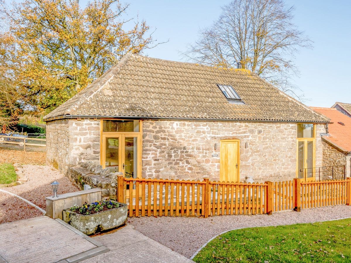 Priors Lodge Barns - Pipistrelle - Holiday lodge in Central England - Image 1