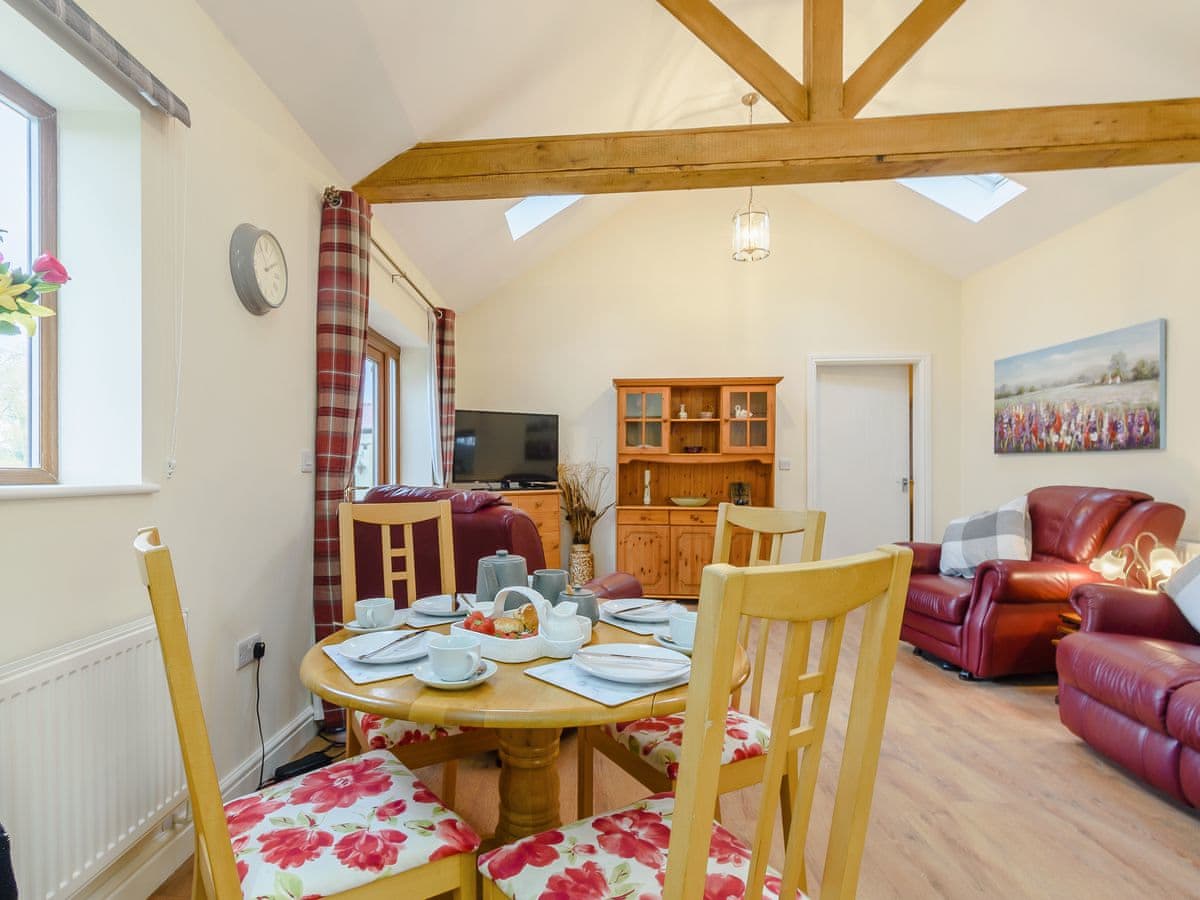 Clapham Holme Farm Cottages - Bluebell