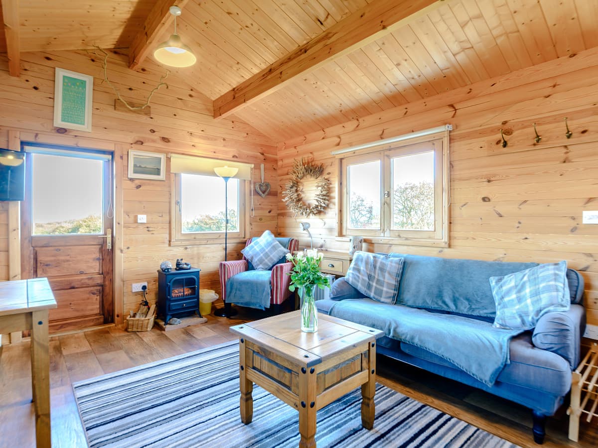 Buttercup Lodge - Image 2