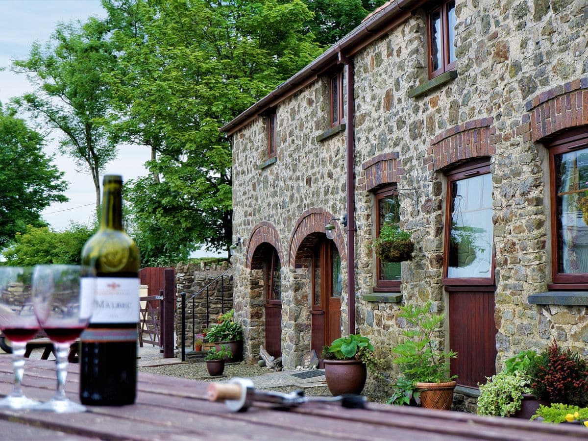 Longlands Farm Cottages - The Corn Loft — photo from cottages.com