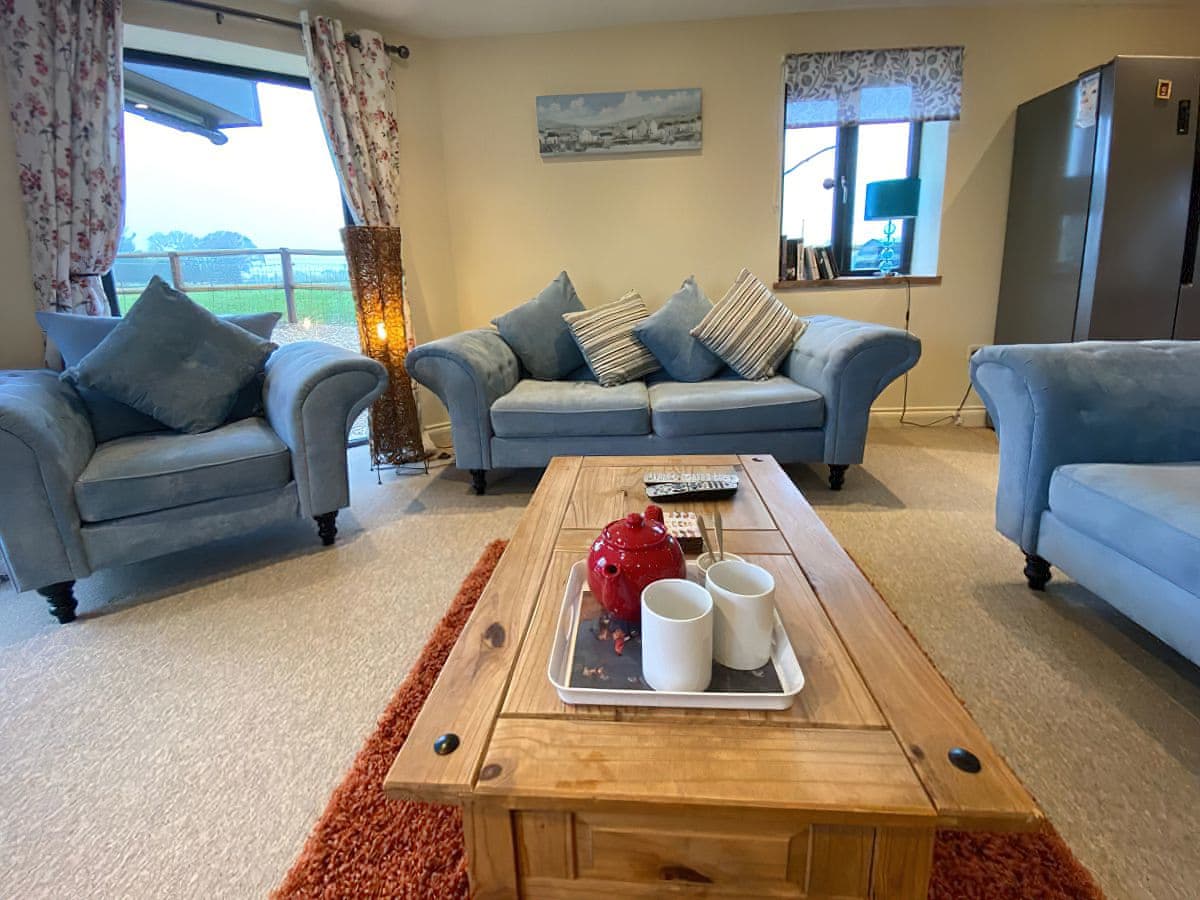 Moor Farm Lodge - Holiday lodge in East Anglia - Image 4