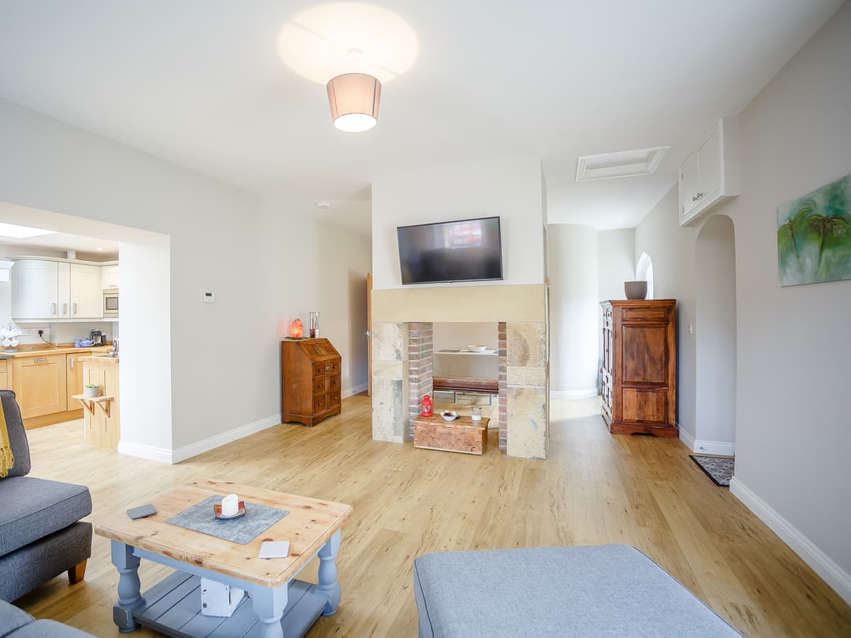 Glebelands Lodge - Image 3