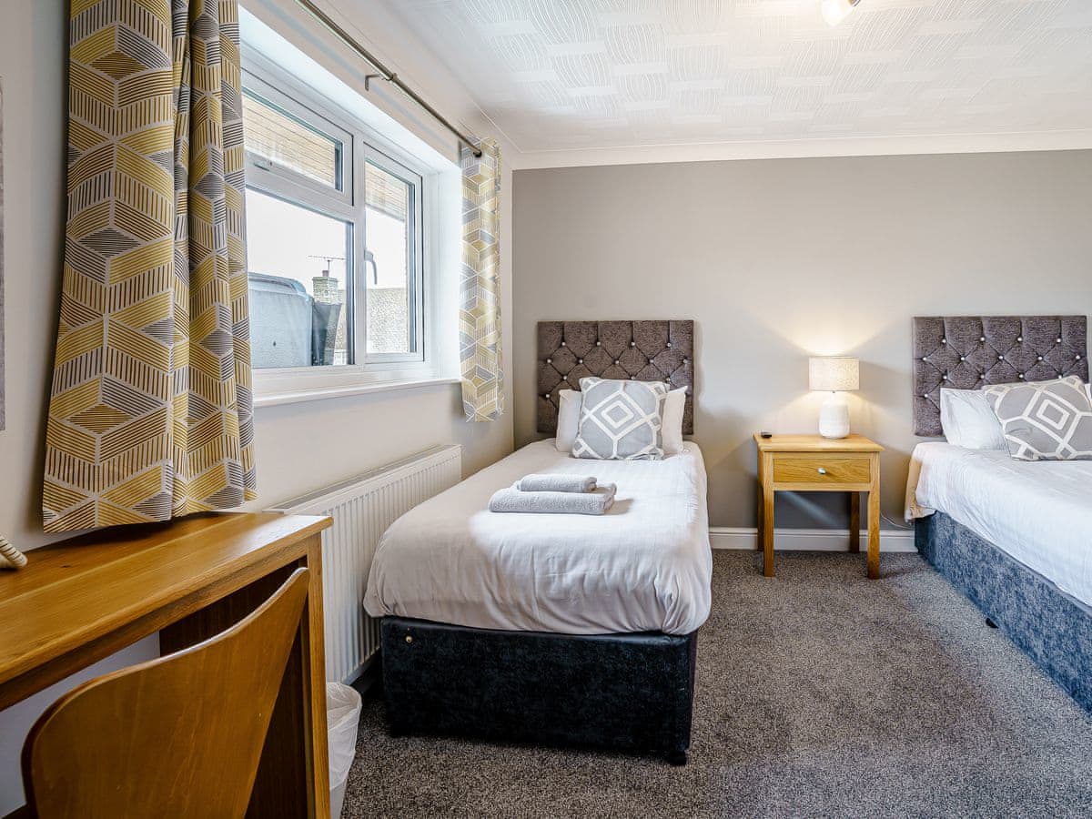 Gwbert Holiday Cottages- Hafdir (ref 