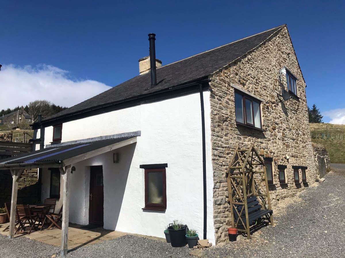 Bank Cottages - Writers Cottage