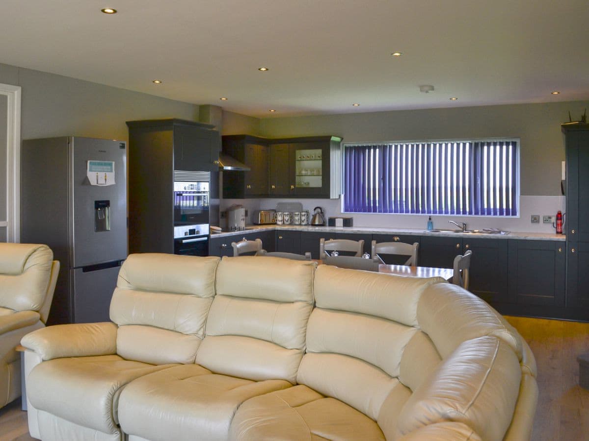 Wallrudding Farm Cottages - Lucy's Lodge - Holiday lodge in Central England - Image 2