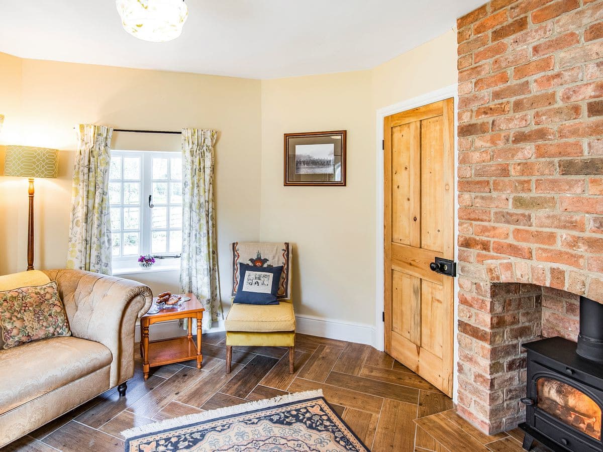 Lion Gate Lodge - Holiday lodge in Central England - Image 4