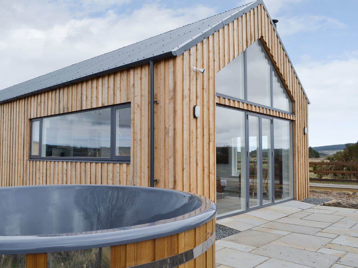 Muirtown Lodge - Image 1