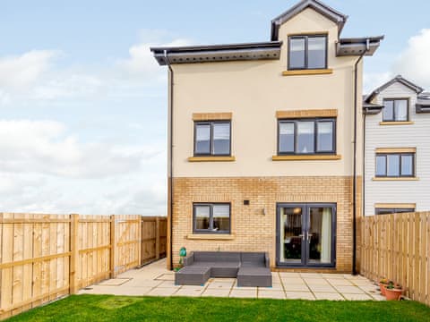 Coastal Retreat, a dog friendly cottage near Amble