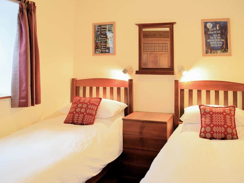 Peaceful twin bedroom | Bwthyn Meillion - Benar Cottages, Penmachno, near Betws-y-Coed