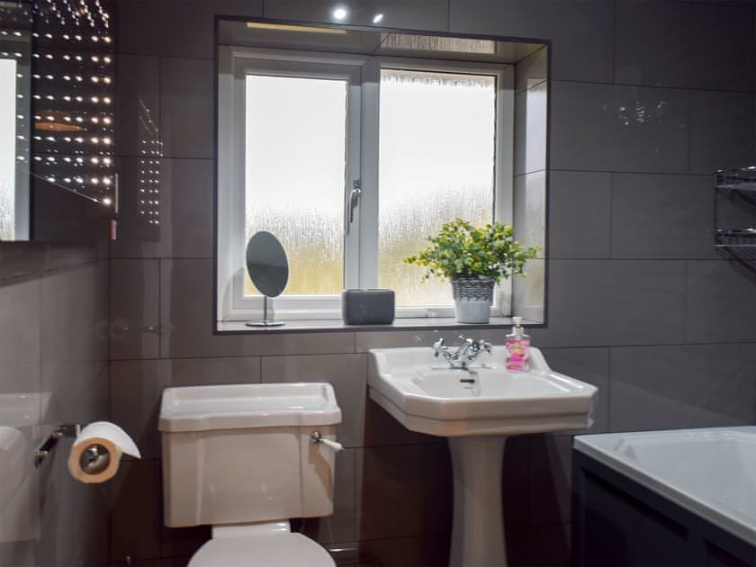 Bathroom | Hillside Cottage, Keswick