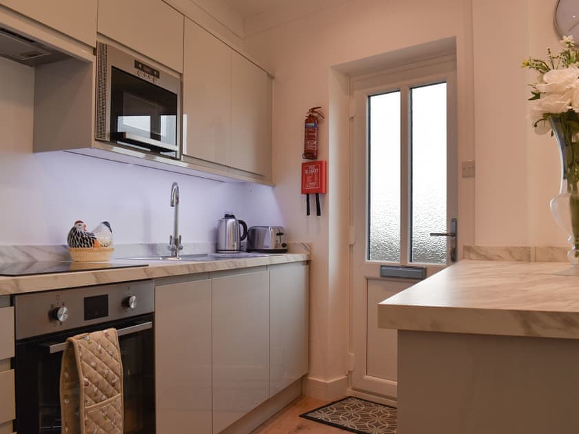 Open plan living space | Kingsley Cottage, Hawley
